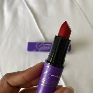 Como La Flor Lipstick MAC Selena Collection SPECIAL EDITION